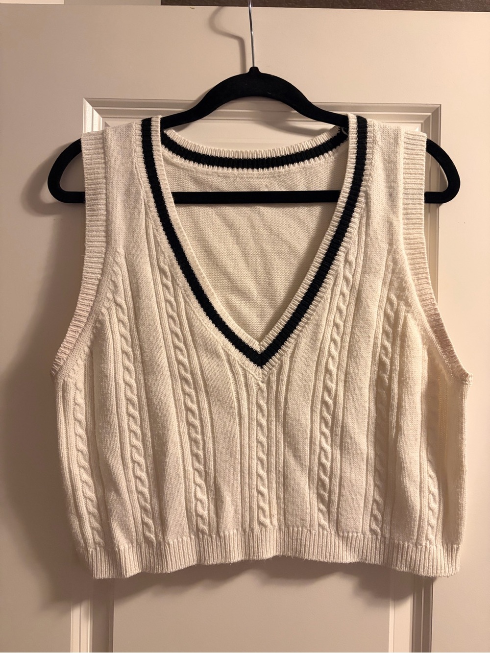 Vintage Cream Cable Knit V-Neck Sweater Vest with Black Trim